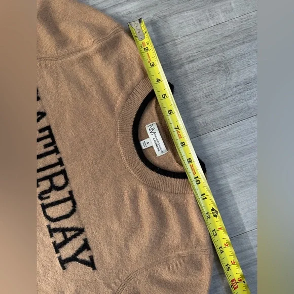 Vintage Neiman Marcus 100% Cashmere "Saturday" Cream Brown Sweater Size S (FLAW) - Picture 6 of 8